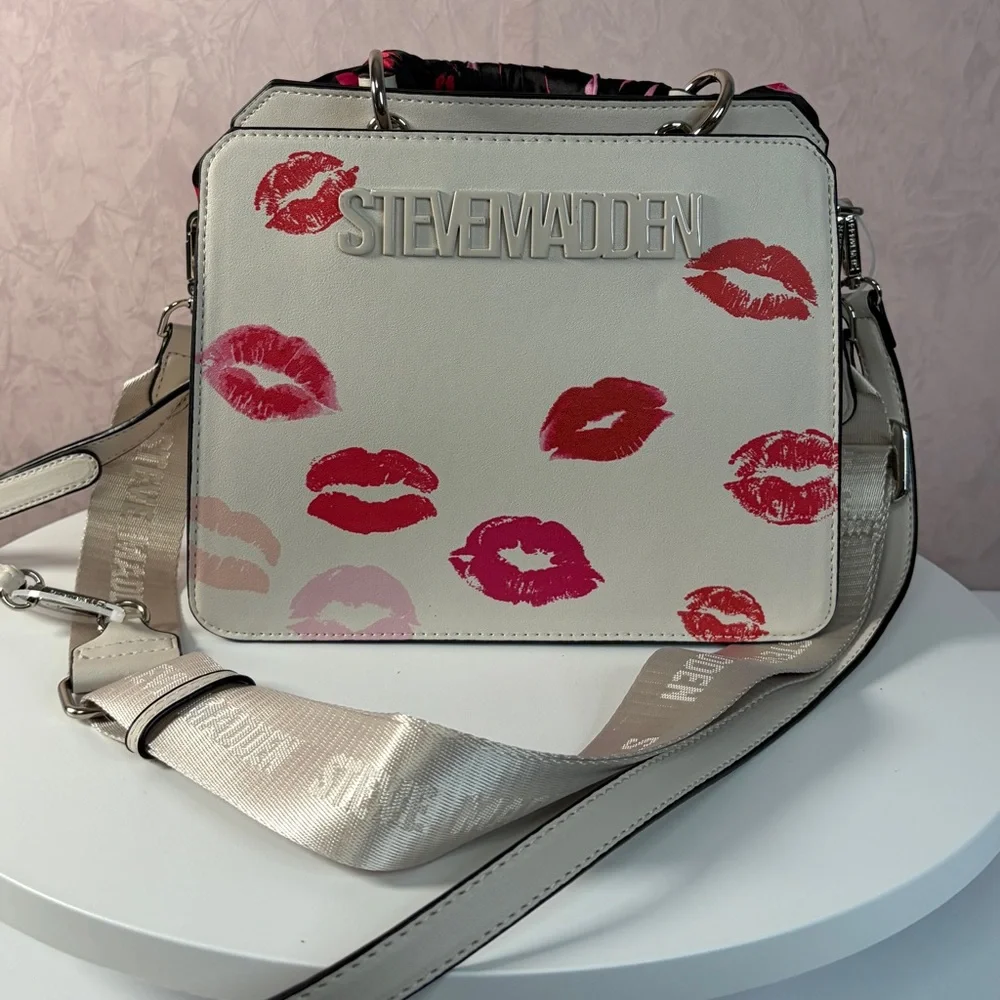 Steve Madden BEvelyn Kiss Print Women's Bag Chalk - Picture 3 of 16
